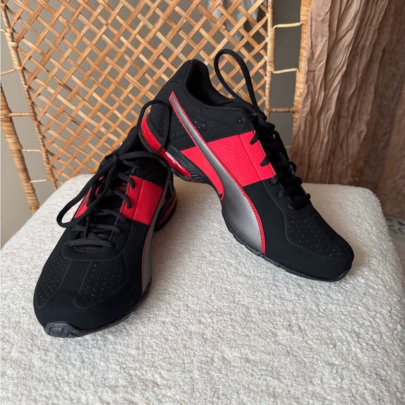Puma Men's Black and Red Cell Surin 2 Nbk Athletic Shoes - Picture 14 of 15